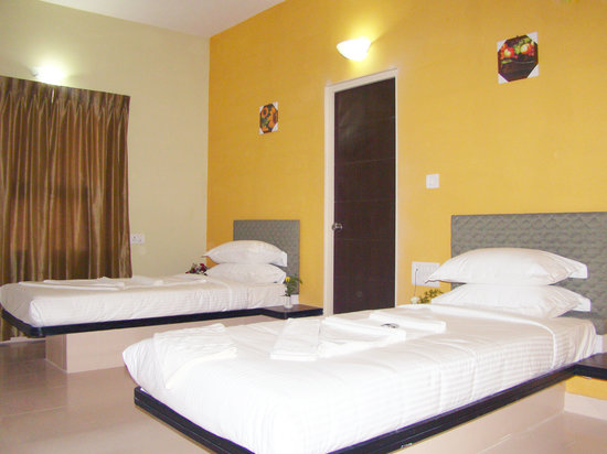 Hotel Grand Bee